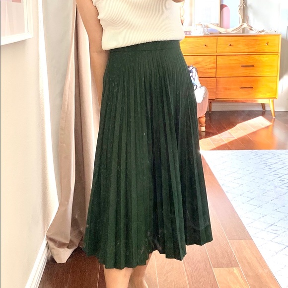 Zara Dresses & Skirts - Zara pleated green skirt